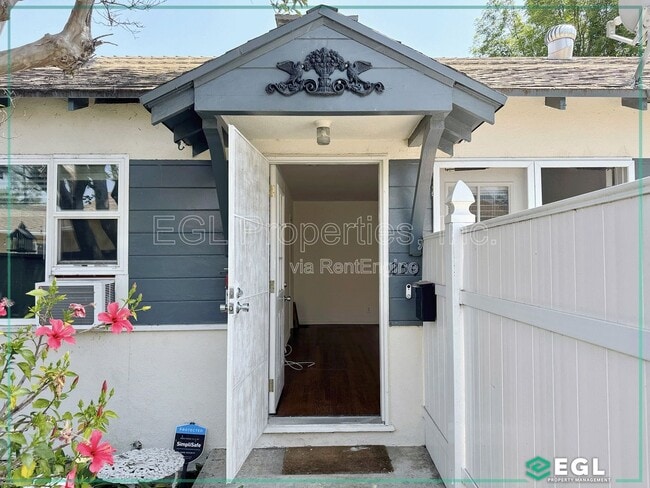 Building Photo - 250 N Cordova St