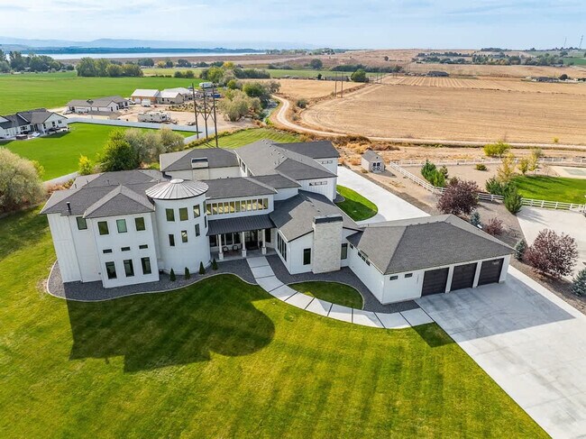Building Photo - 12401 Rivendell Ct