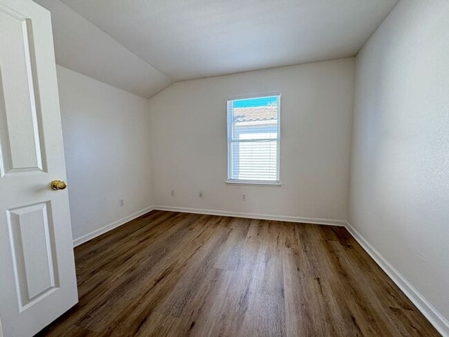 Building Photo - Beautiful 3 Bedroom Home in Spanos East Ga...
