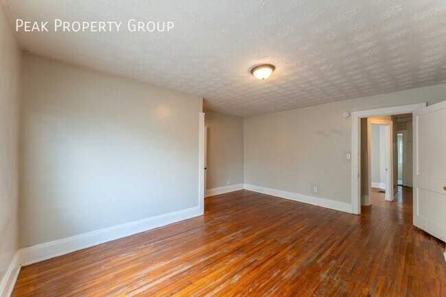 Building Photo - 1312 N 5th St
