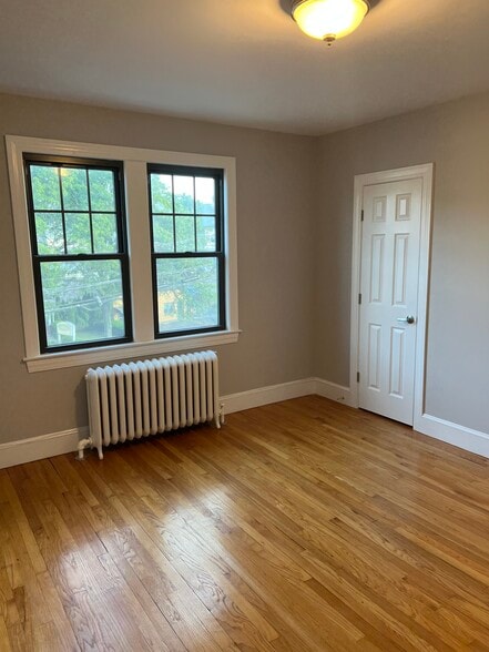 Bedroom #2 2 of 2 - 4 Price Blvd