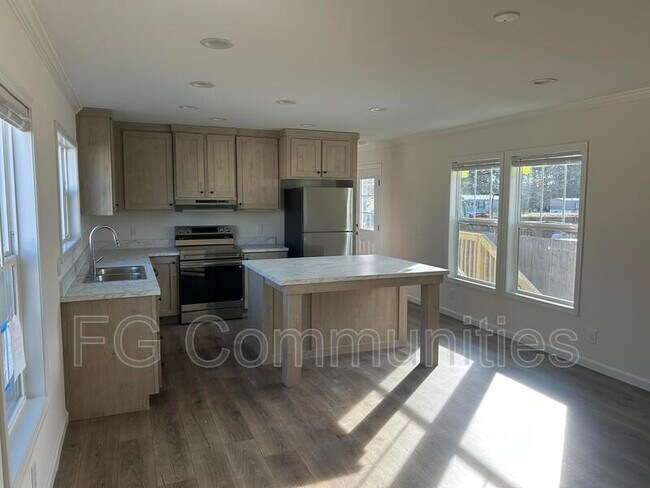 Building Photo - 1815 Conley Rd