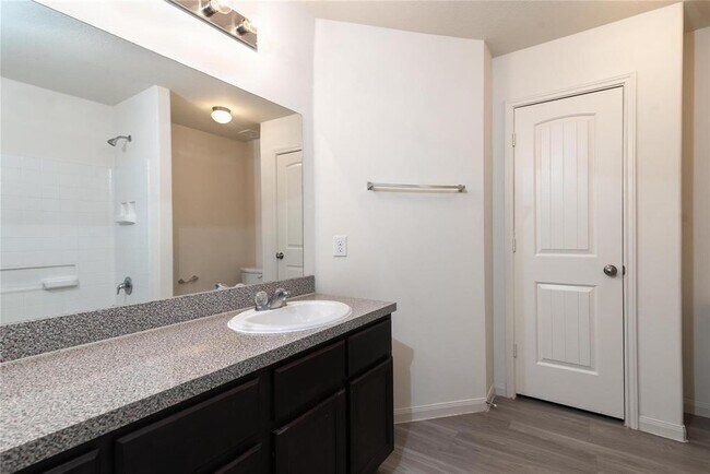 Building Photo - 14703 Jennys Park Pl