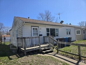 Building Photo - 412 Sherman Ave