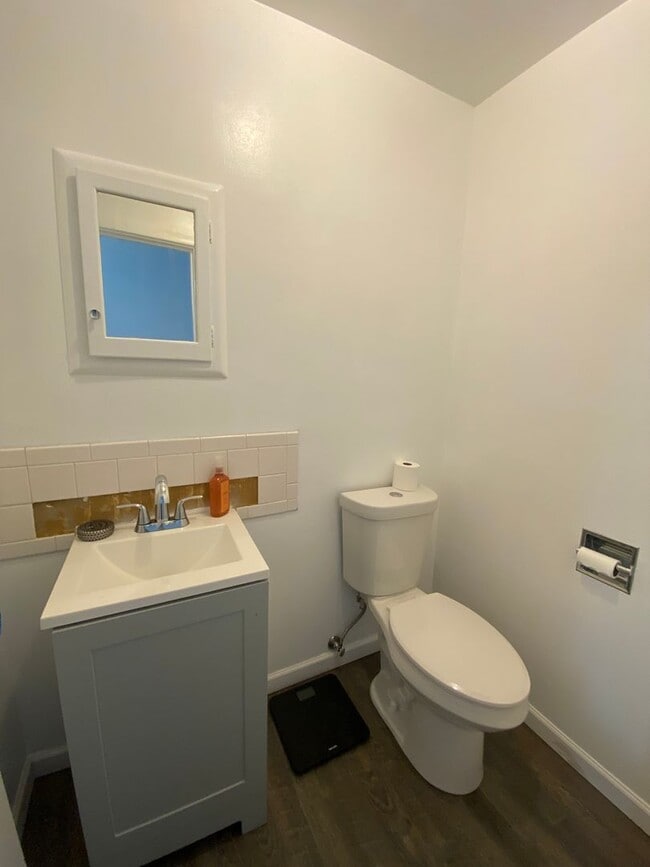 Building Photo - 1745 N Eldorado Ave