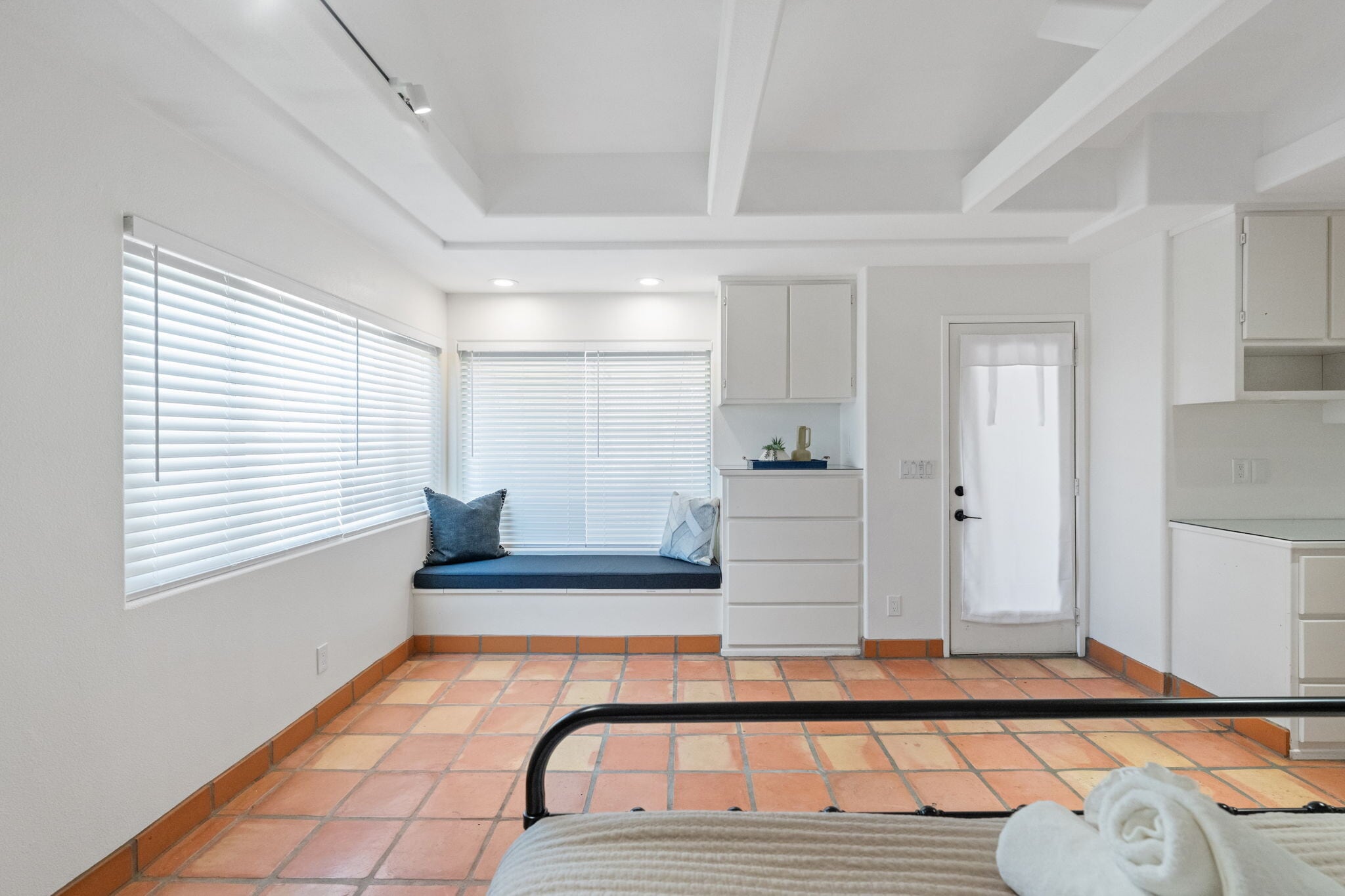 Building Photo - 58328 Bonanza Dr