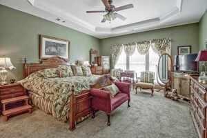 Building Photo - 232 Begonia Ct