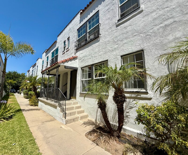 Building Photo - 131 Olive St