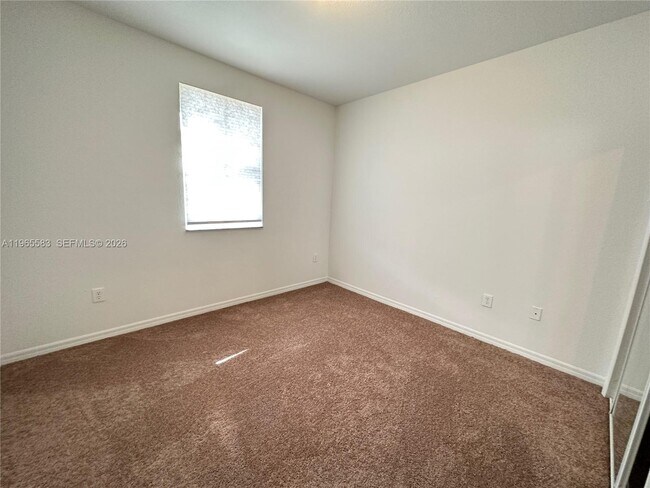 Building Photo - 7988 SW 165th Ct