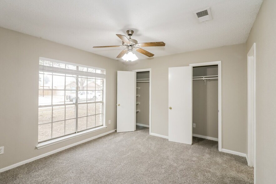 Building Photo - 19523 Elmtree Estates Dr