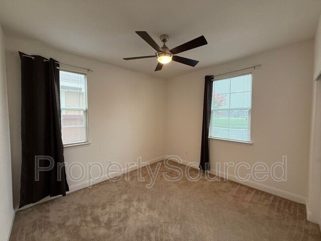 Building Photo - 656 Open Range Ave