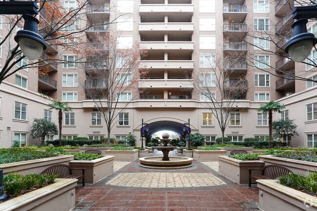 Building Photo - Camden Grandview