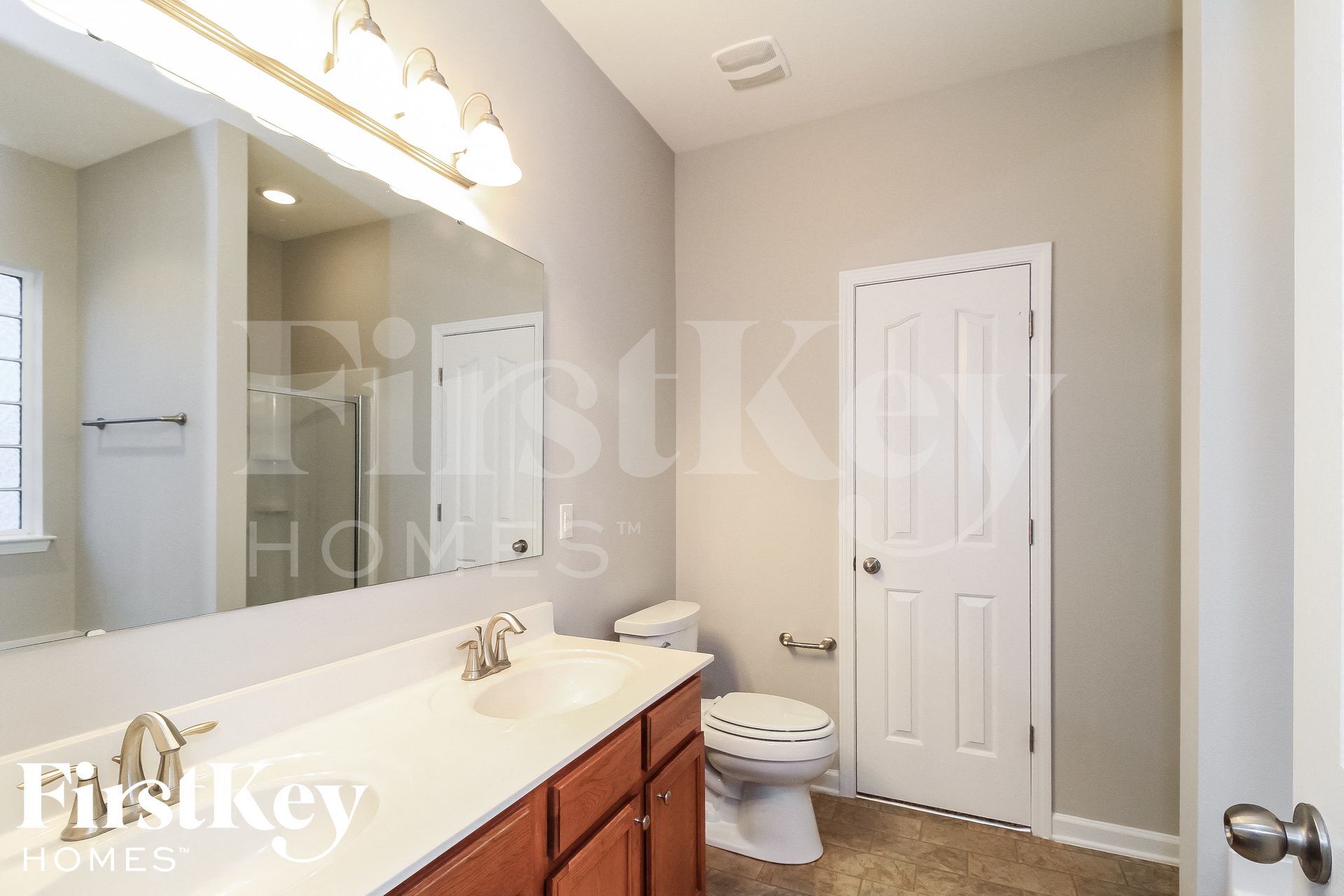 Building Photo - 2592 Viola Ct