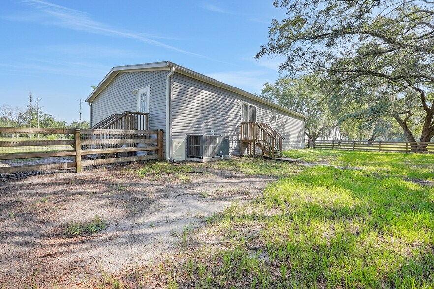 BACK OF HOME, SIDE AND BACK ENTRANCE - 5854 County Road 315C