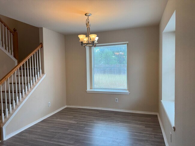 Building Photo - 9061 Clearwood Pth