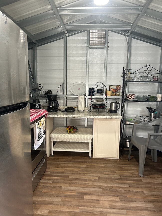 Building Photo - 3510 Woodland St