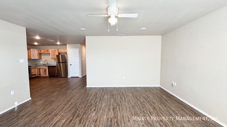 Building Photo - 2520 N Ave O