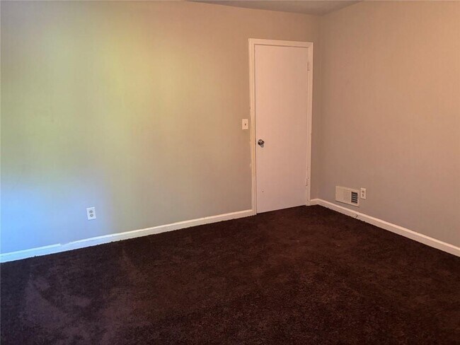 Building Photo - 1386 Williamsburg Ln