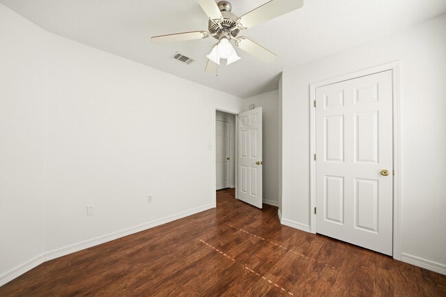 Building Photo - 6381 Havenmist Ln