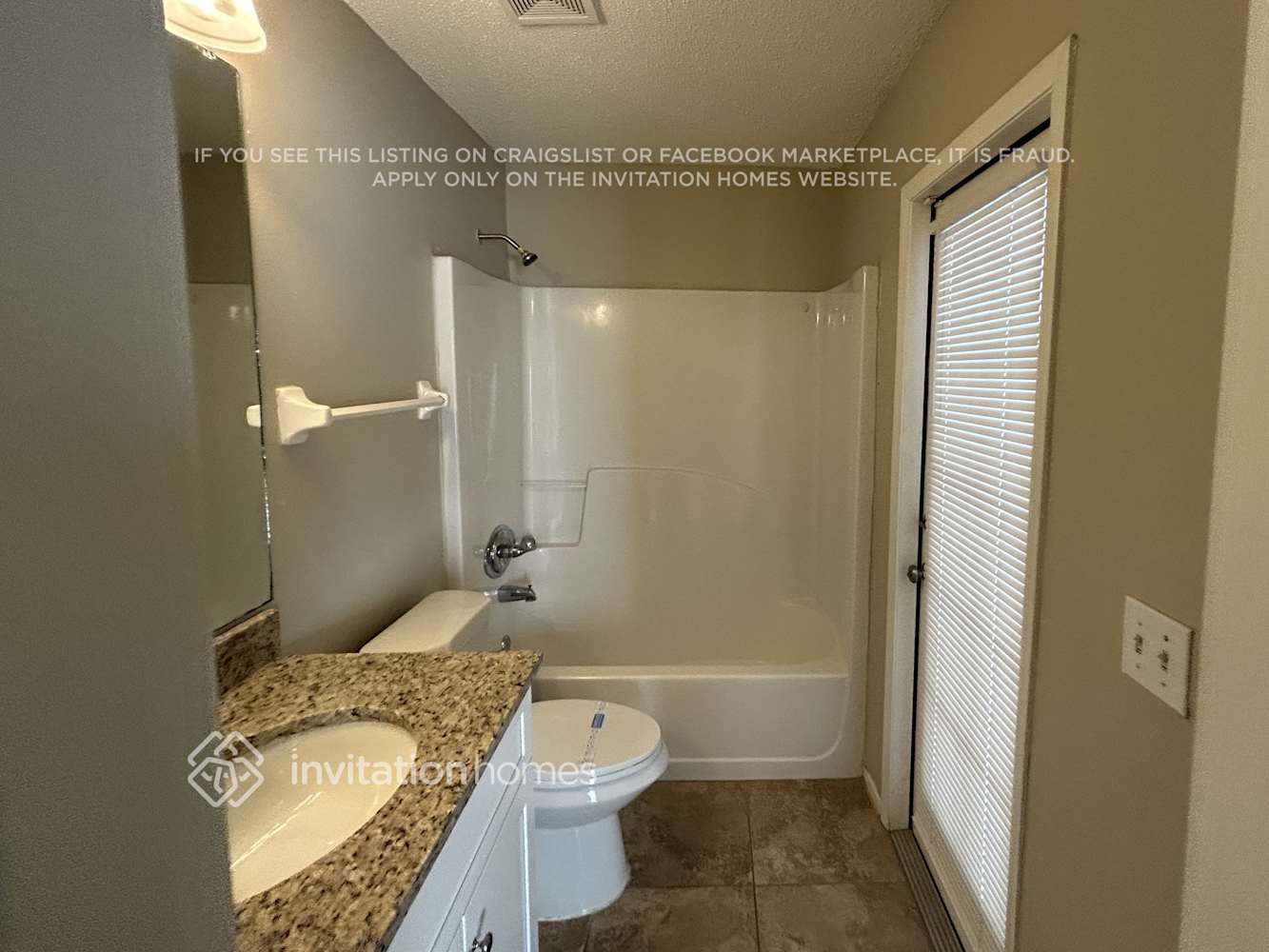 Building Photo - 4704 Bloom Dr