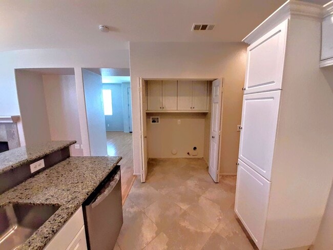 Building Photo - 6954 Castor St
