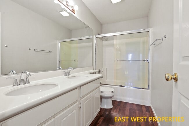 Building Photo - 2945 Schwendeman Ave