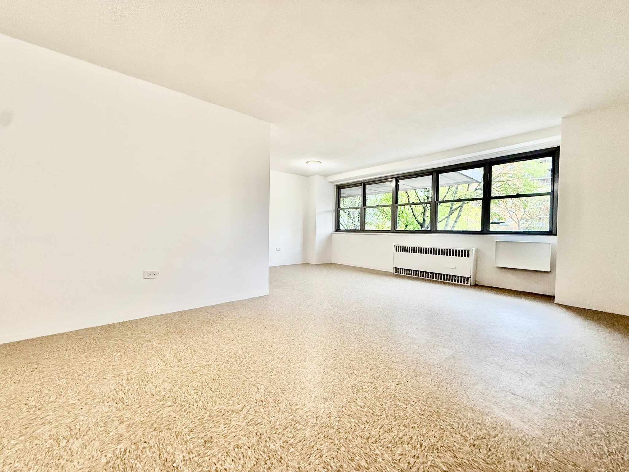 Building Photo - 825 Boynton Ave