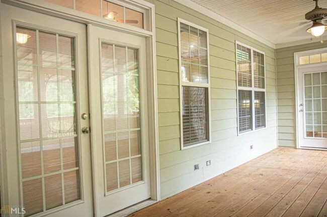 Building Photo - 168 Hamlin Rd