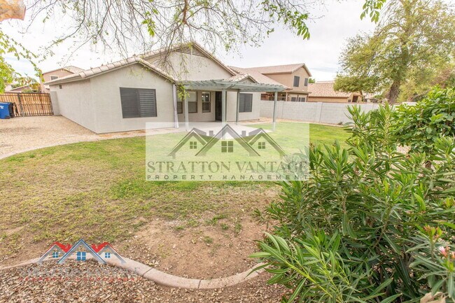 Building Photo - 10234 E Carol Ave