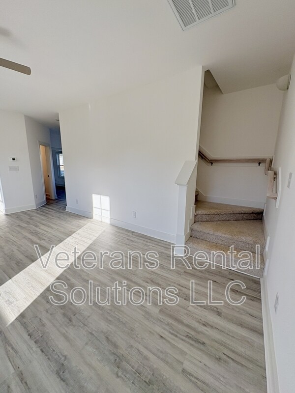 Building Photo - 131 Bourbon St