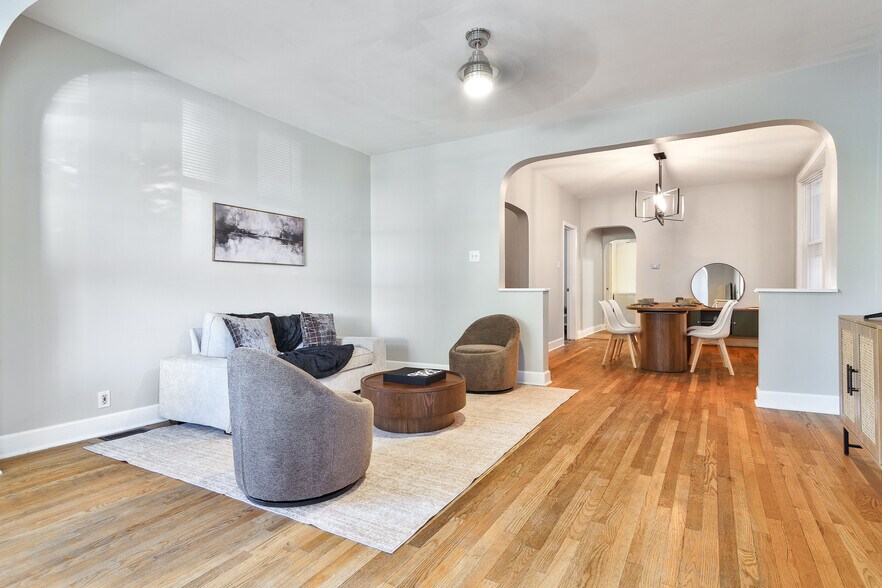 Building Photo - 3617 N Whipple St