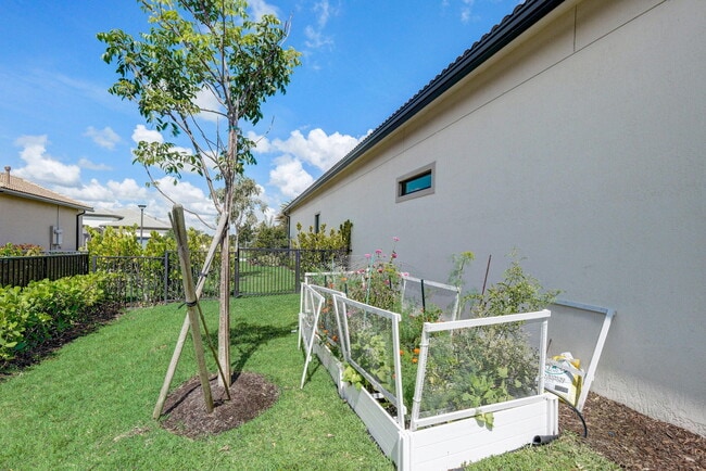 Building Photo - 9234 Balsamo Dr.