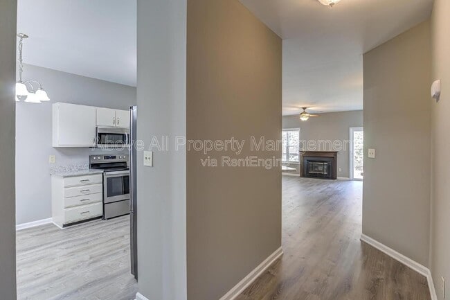 Building Photo - 6020 Winterpointe Ln