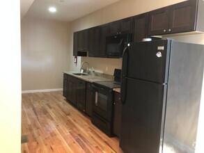 Building Photo - 408 N 41st St