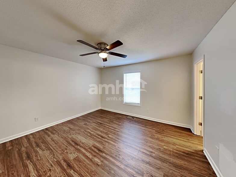 Building Photo - 101 Brentwood Ct