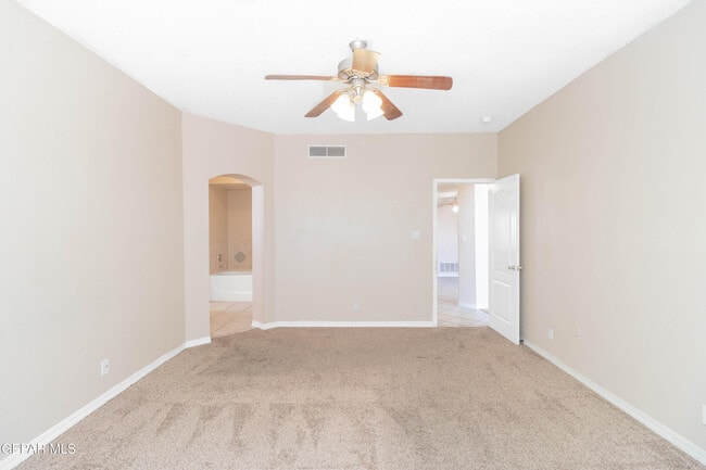 Building Photo - 3016 Tierra Cuervo Dr