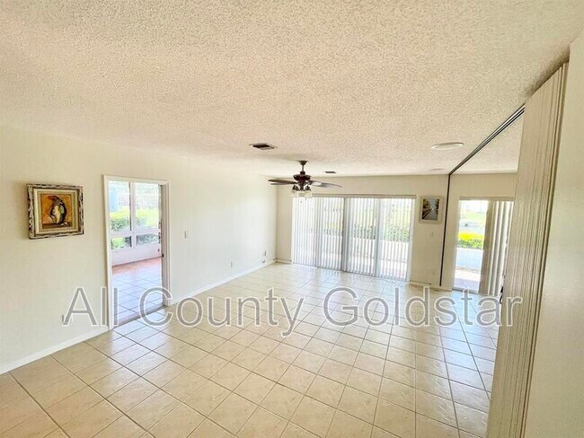 Building Photo - 437 Wexford Cir