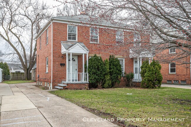 Primary Photo - Solid Brick Duplex