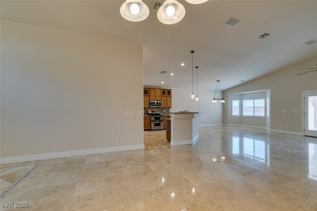 Building Photo - 2180 Dogwood Ranch Ave
