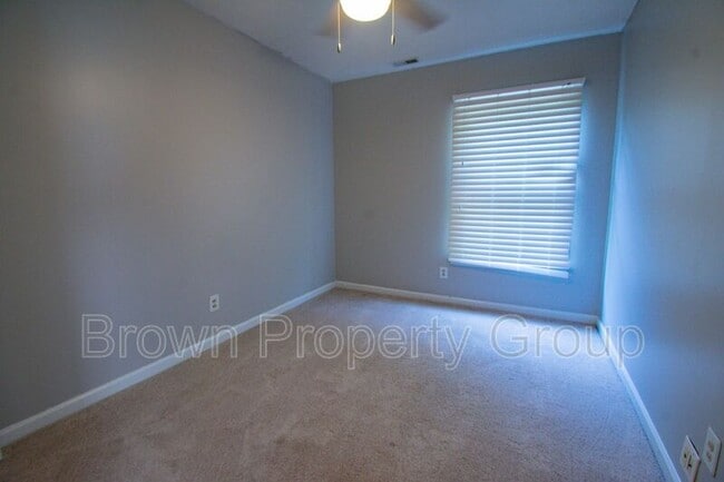Building Photo - 6839 Shawcross Ln