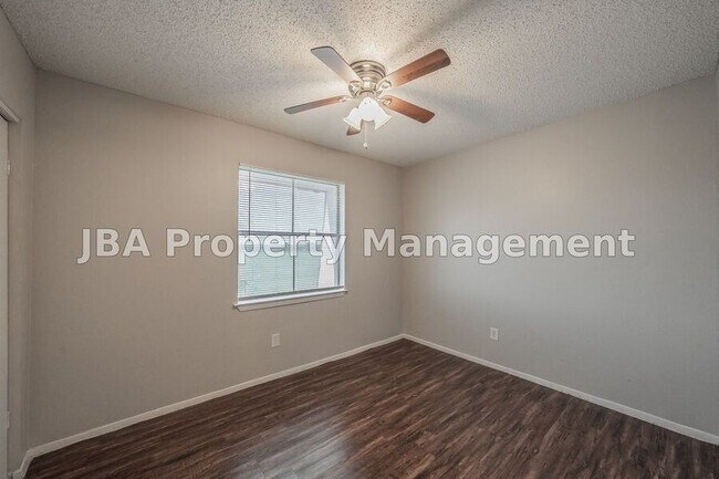 Building Photo - 1770 Farleigh Ct