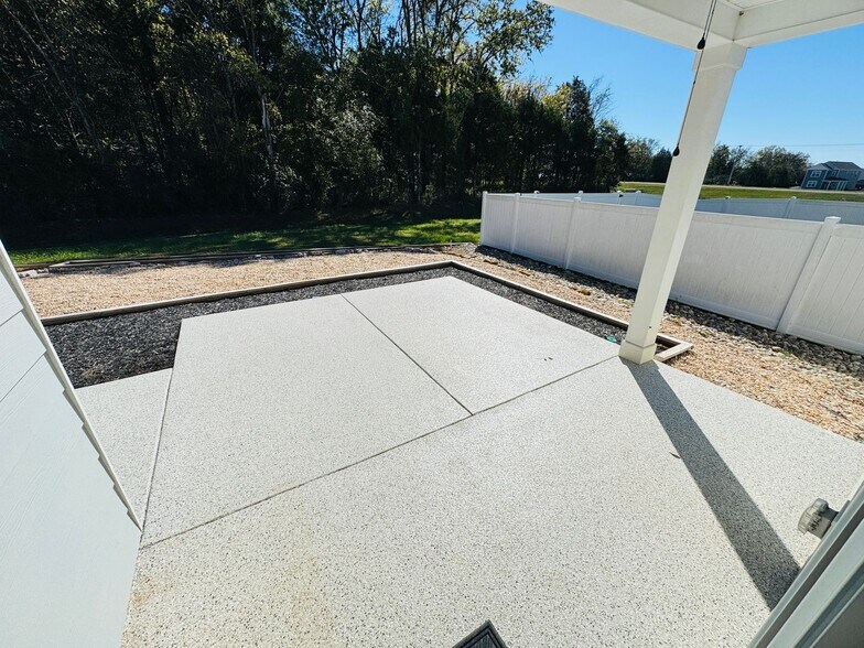 Building Photo - 874 Long Leaf Rd