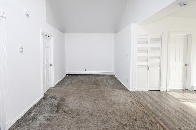 Building Photo - 75 Maxwell Ave