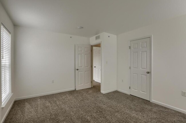 Building Photo - 3030 Meridian Cmns