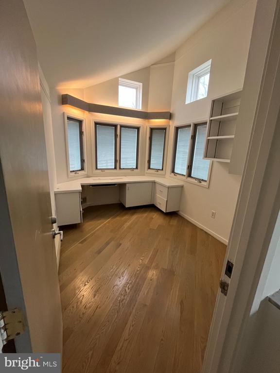 Building Photo - 39258 Old Wheatland Rd