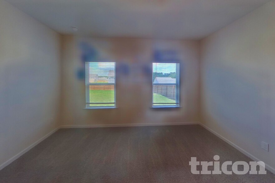 Building Photo - 1004 Claas Wy
