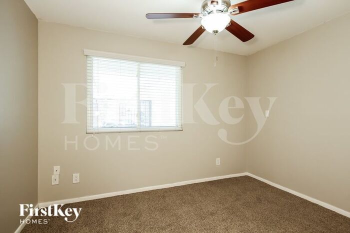 Building Photo - 4423 E Pinto Ct