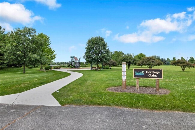 Building Photo - 24963 Heritage Oaks Dr