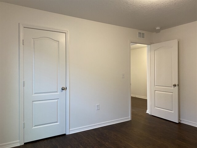 Building Photo - 1122 Brenton Leaf Dr