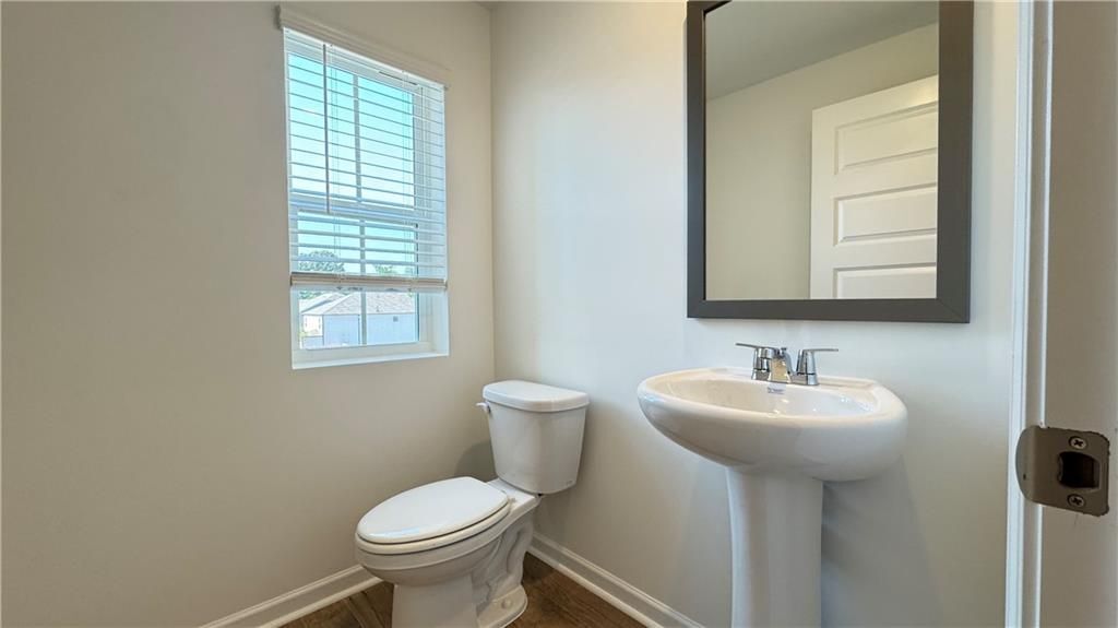 Building Photo - 709 Alburgh Aly